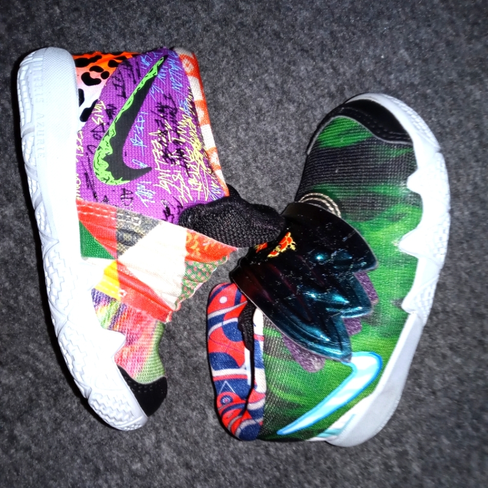 Toddler sneakers